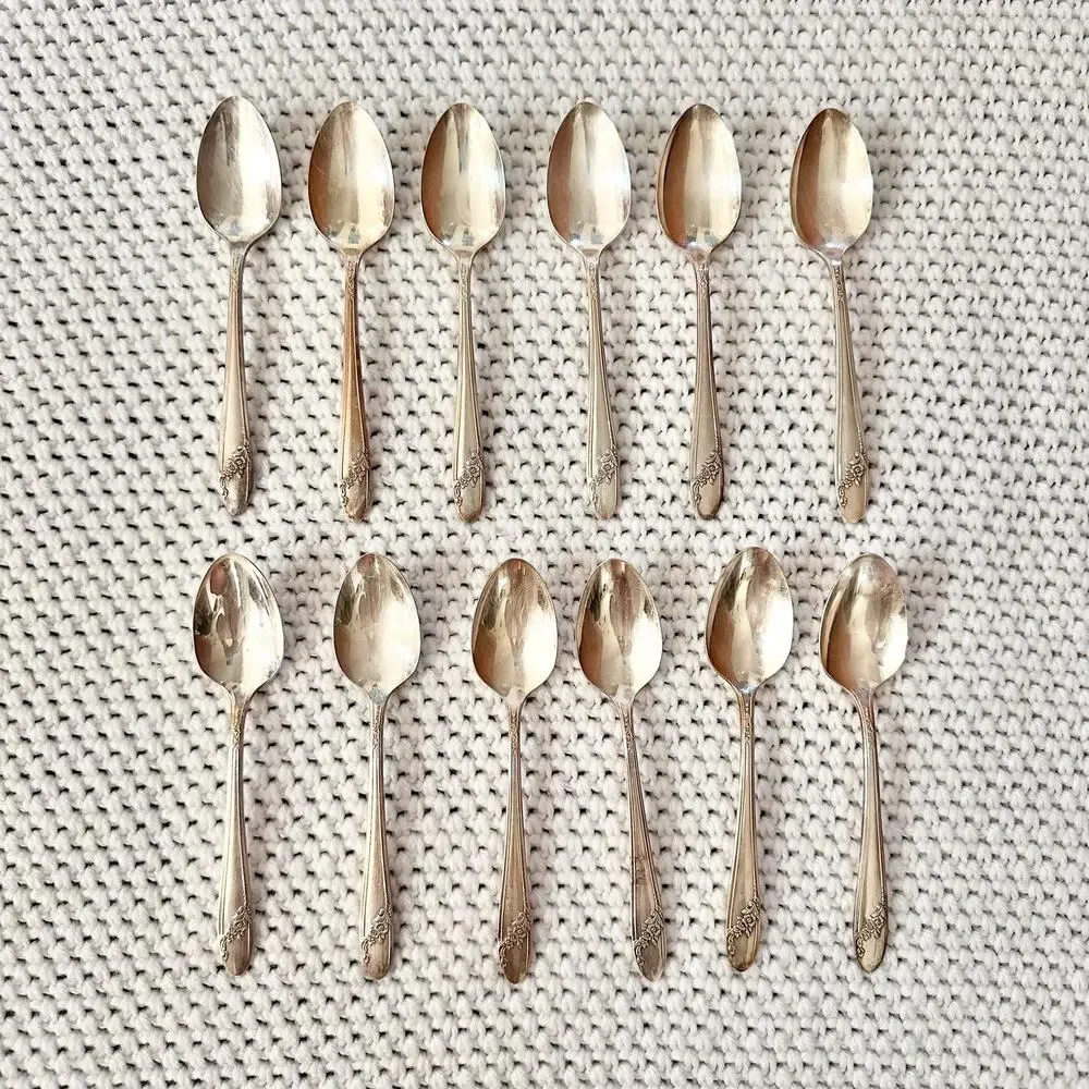Oneida Tudor Plate Queen Bess Set of 12 Replacement Teaspoons Spoons Flatware